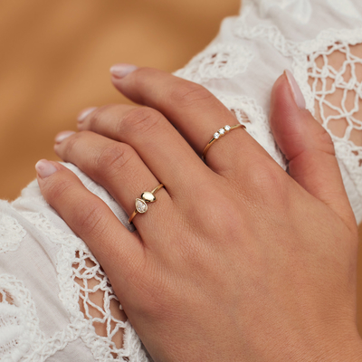 خاتم ذهب عيار 9 قيراط مع خاتم خطوبة فضة ألماس للنساء