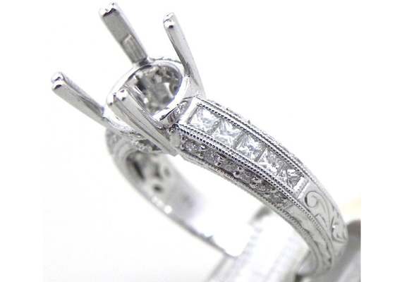 Dia 3x3mm 1.08Ct خاتم مجوهرات شبه جبل ODM للمشاركة من مادة الذهب الأبيض عيار 18 قيراطًا