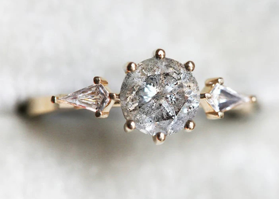 0.8ct Lab Grown Diamond Engagement Rings ، 9k Gold Wedding Ring ODM OEM
